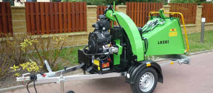 Chipper with petrol engine on braked chassis LS 150/27 CB